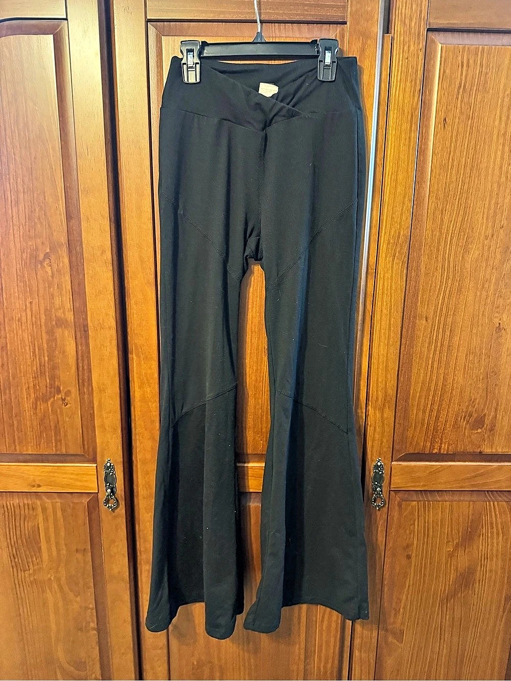 SHEIN Women's Crossover Waist Flare Leg Yoga Pants Black Small